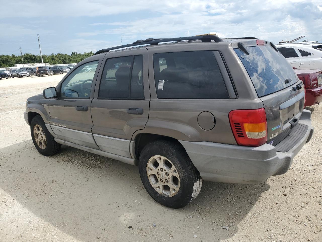 2000 Jeep Grand Cherokee - Image 2