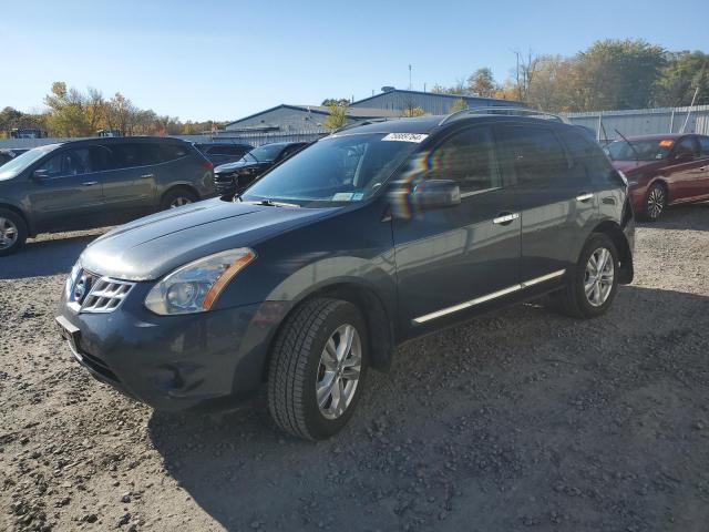 Albany, NY에서 판매 중인 2013 Nissan Rogue S - Rear End