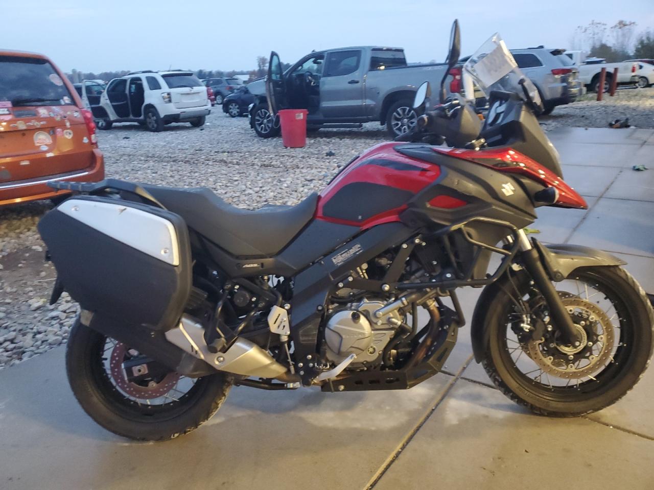 2019 Suzuki Dl650 A de vânzare în Wayland, MI - Side