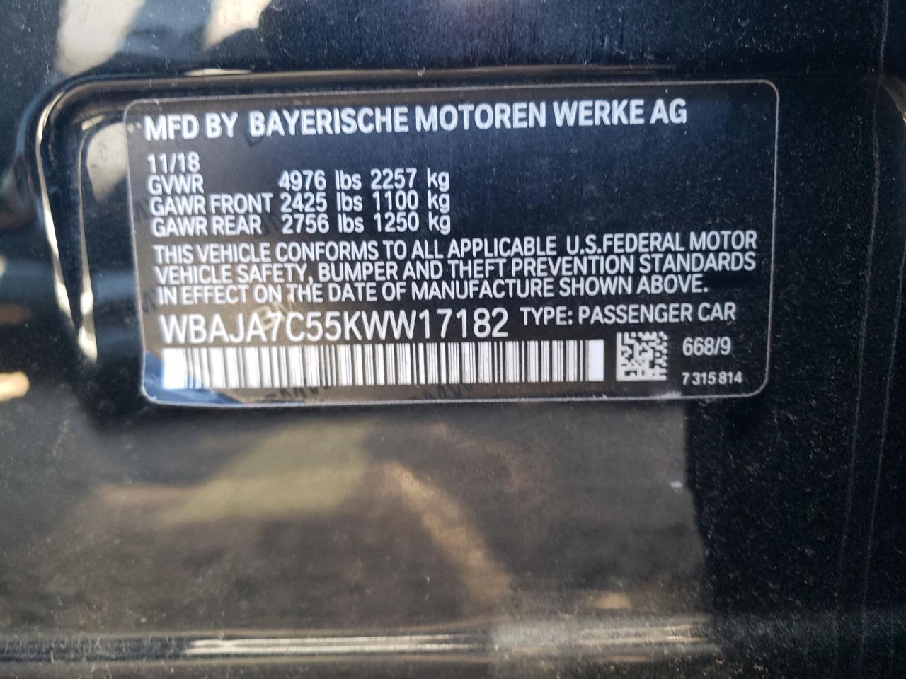 WBAJA7C55KWW17182 2019 BMW 530 Xi