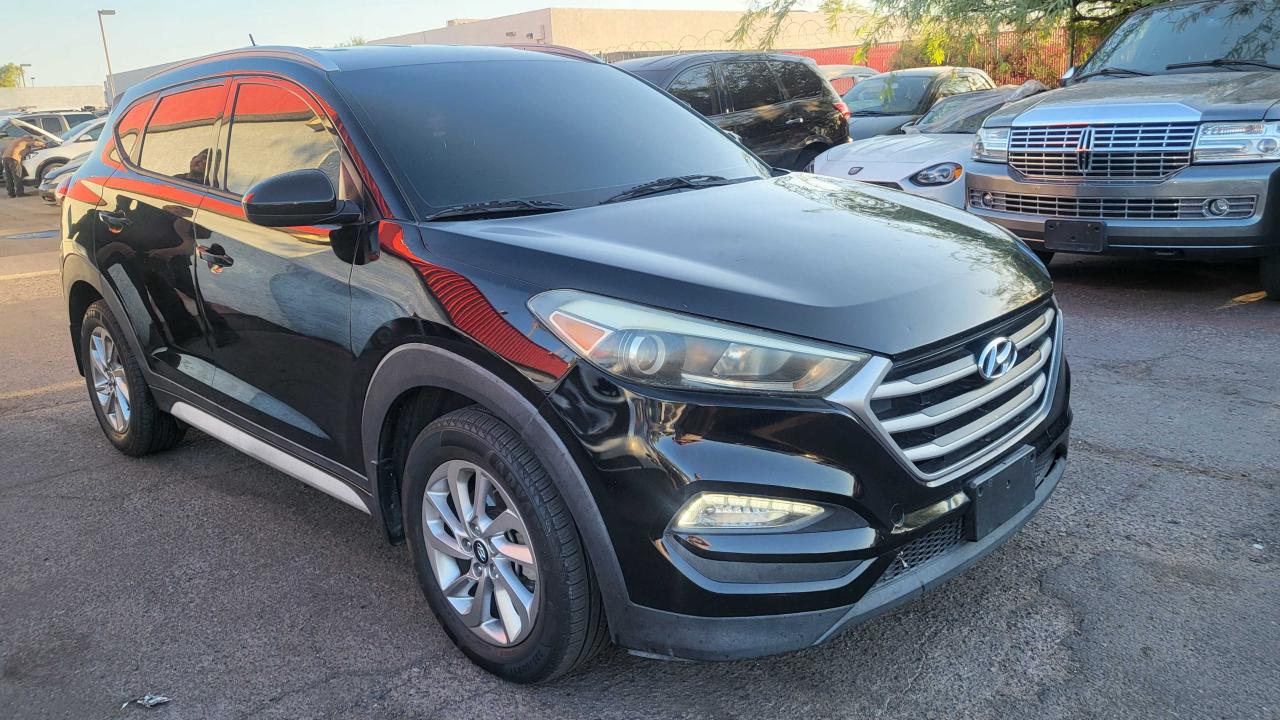 KM8J33A45HU403969 2017 HYUNDAI TUCSON - Image 1