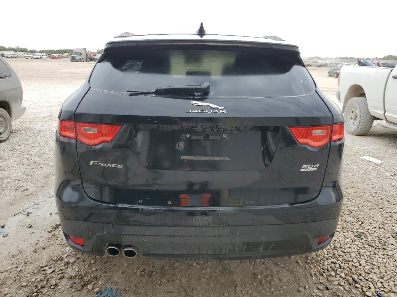 2017 Jaguar F-Pace - Image 6