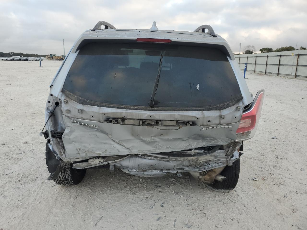 2018 Subaru Forester 2.5I Premium VIN: JF2SJADCXJH401964 Lot: 77694184