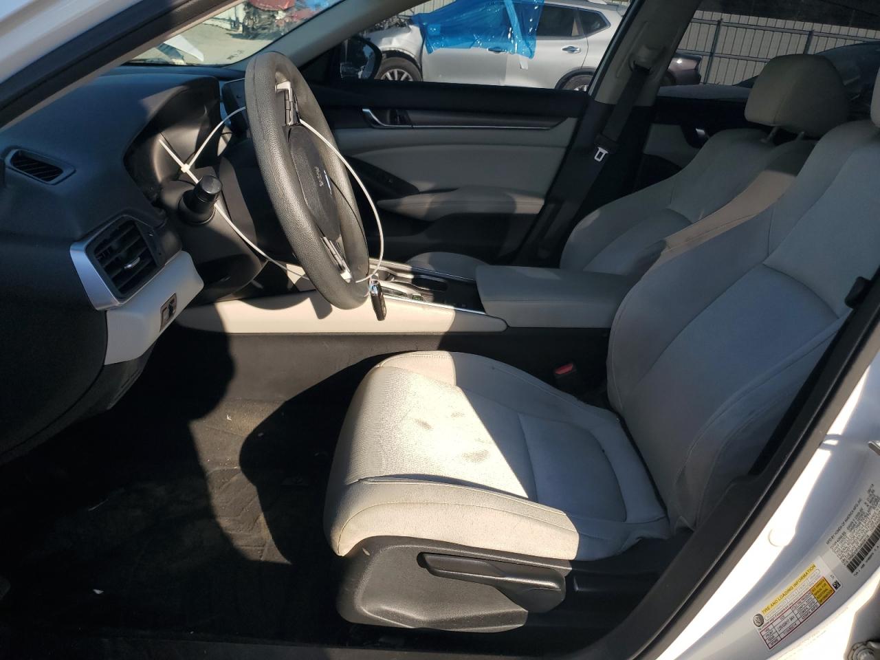 1HGCV1F13JA209119 2018 Honda Accord Lx