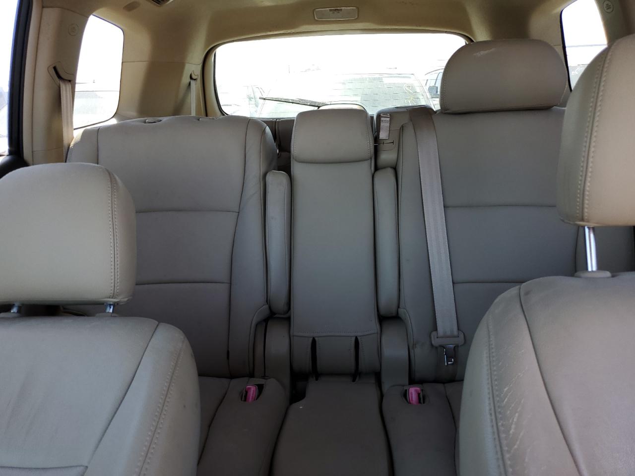 2010 Toyota Highlander - Image 10