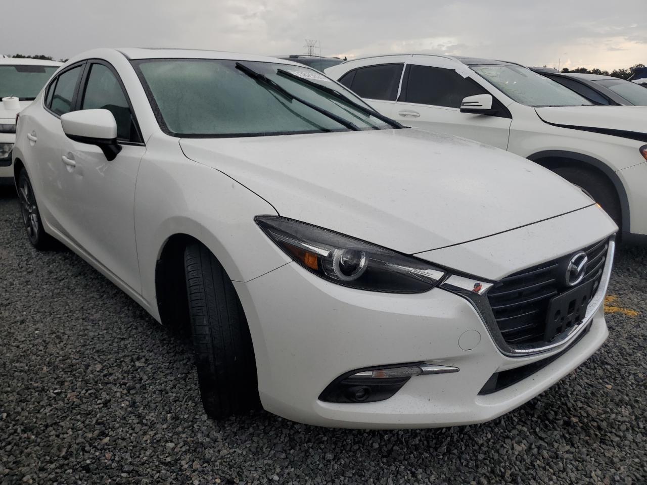2018 Mazda 3 - Image 4
