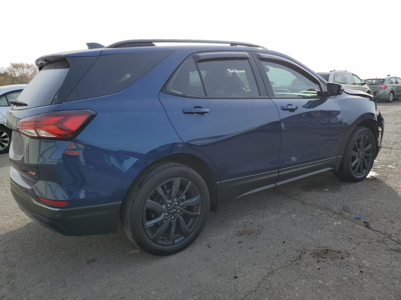 2022 Chevrolet Equinox - Image 3