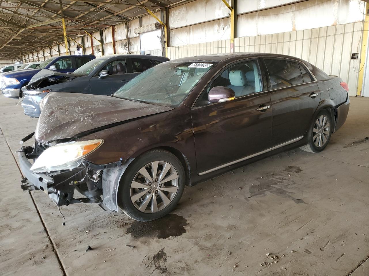 2011 Toyota Avalon - Image 1