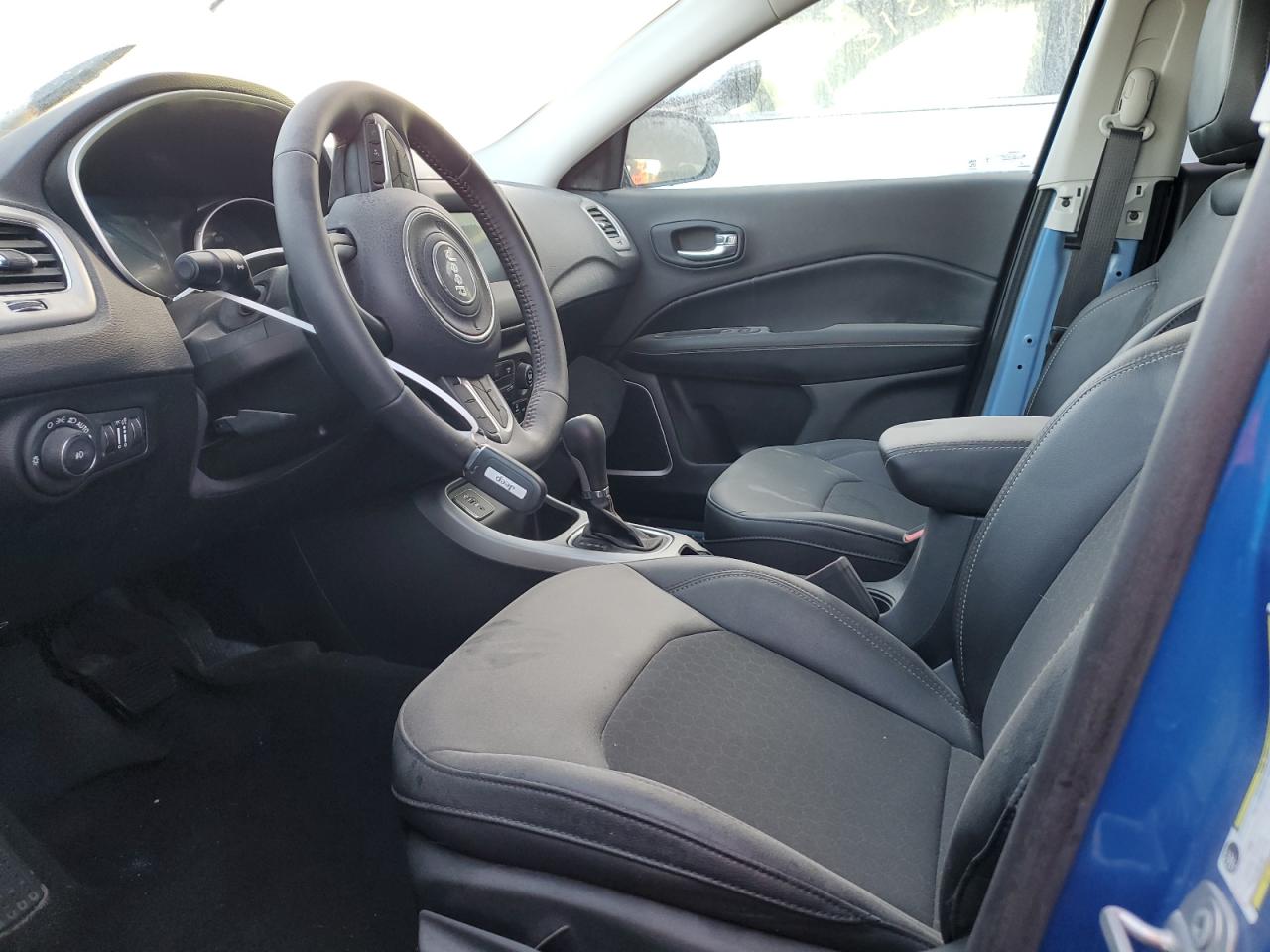 2019 Jeep Compass - Image 7