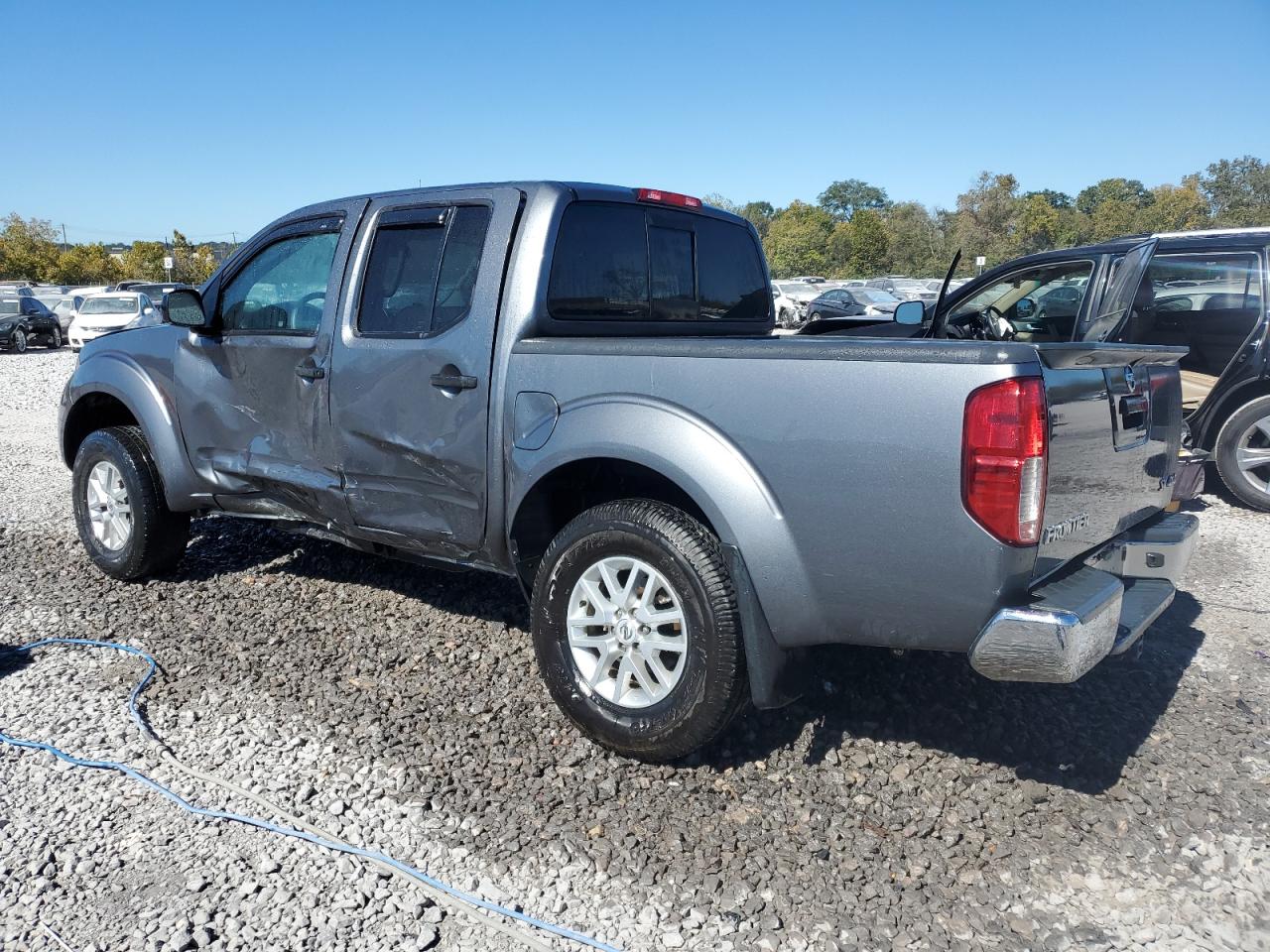 2020 Nissan Navara (Frontier) - Image 2