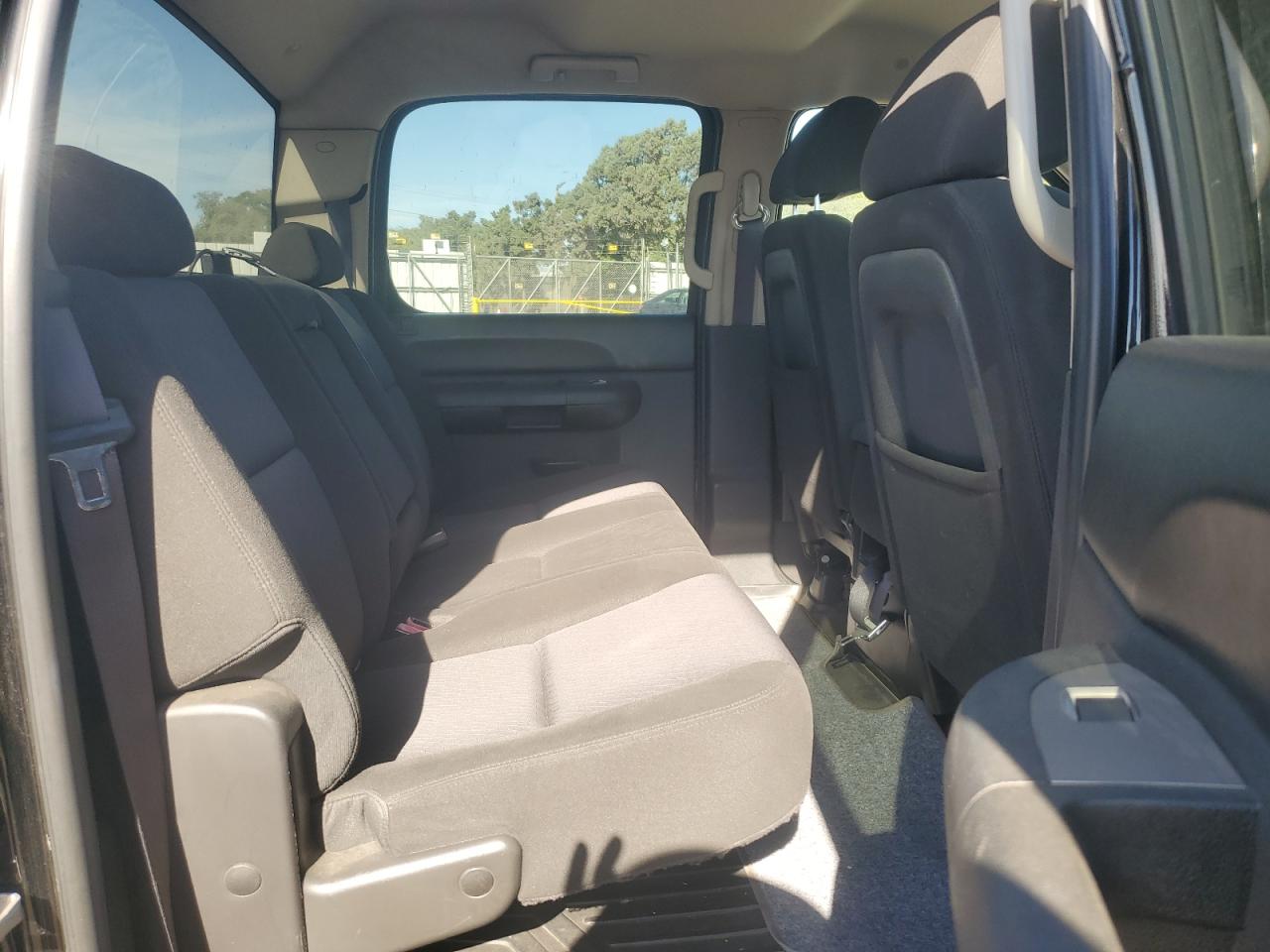 2011 Chevrolet Silverado C1500 Lt VIN: 3GCPCSE39BG240859 Lot: 76621064