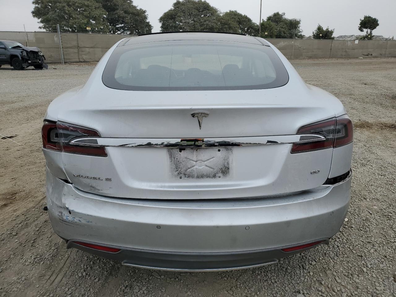 2014 Tesla Model S VIN: 5YJSA1S19EFP41953 Lot: 76401414