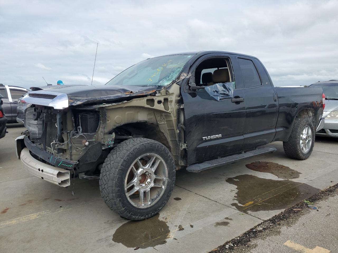 2016 Toyota Tundra - Image 1