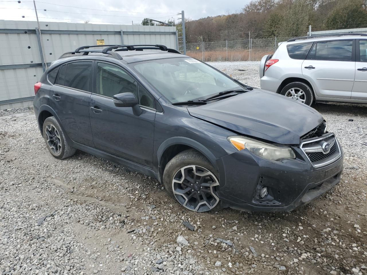 2016 Subaru XV - Image 4