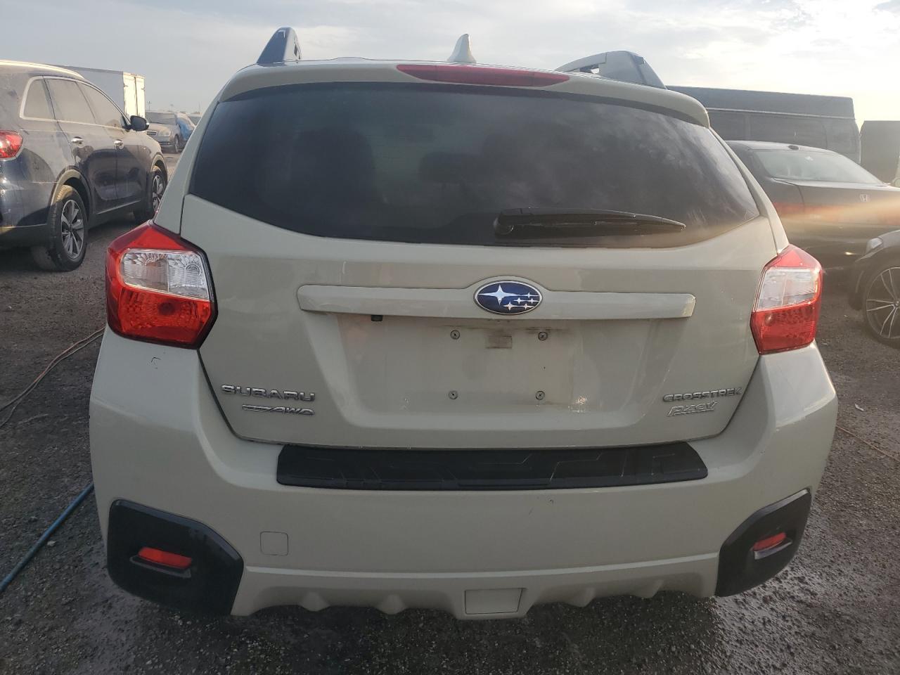 2016 Subaru Crosstrek Limited VIN: JF2GPANC3G8272428 Lot: 74424764