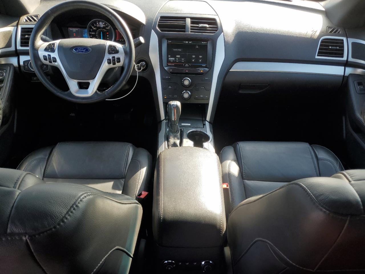 2015 Ford Explorer - Image 8