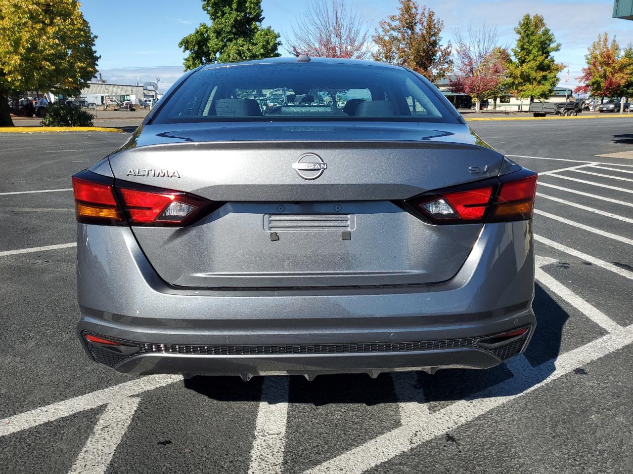 2024 Nissan Altima - Image 6