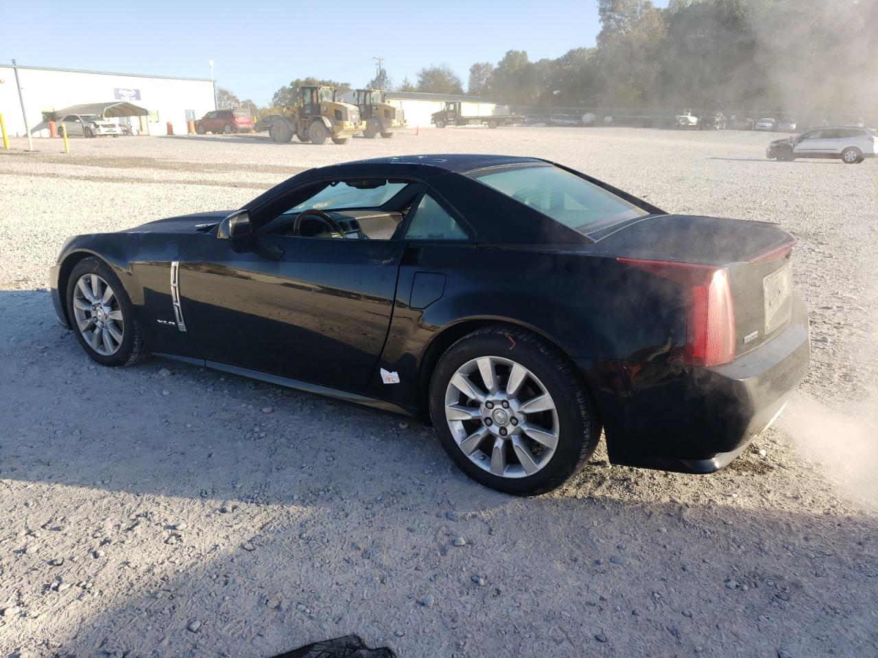 2009 Cadillac XLR - Image 2