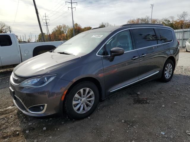  CHRYSLER PACIFICA 2017 Серый