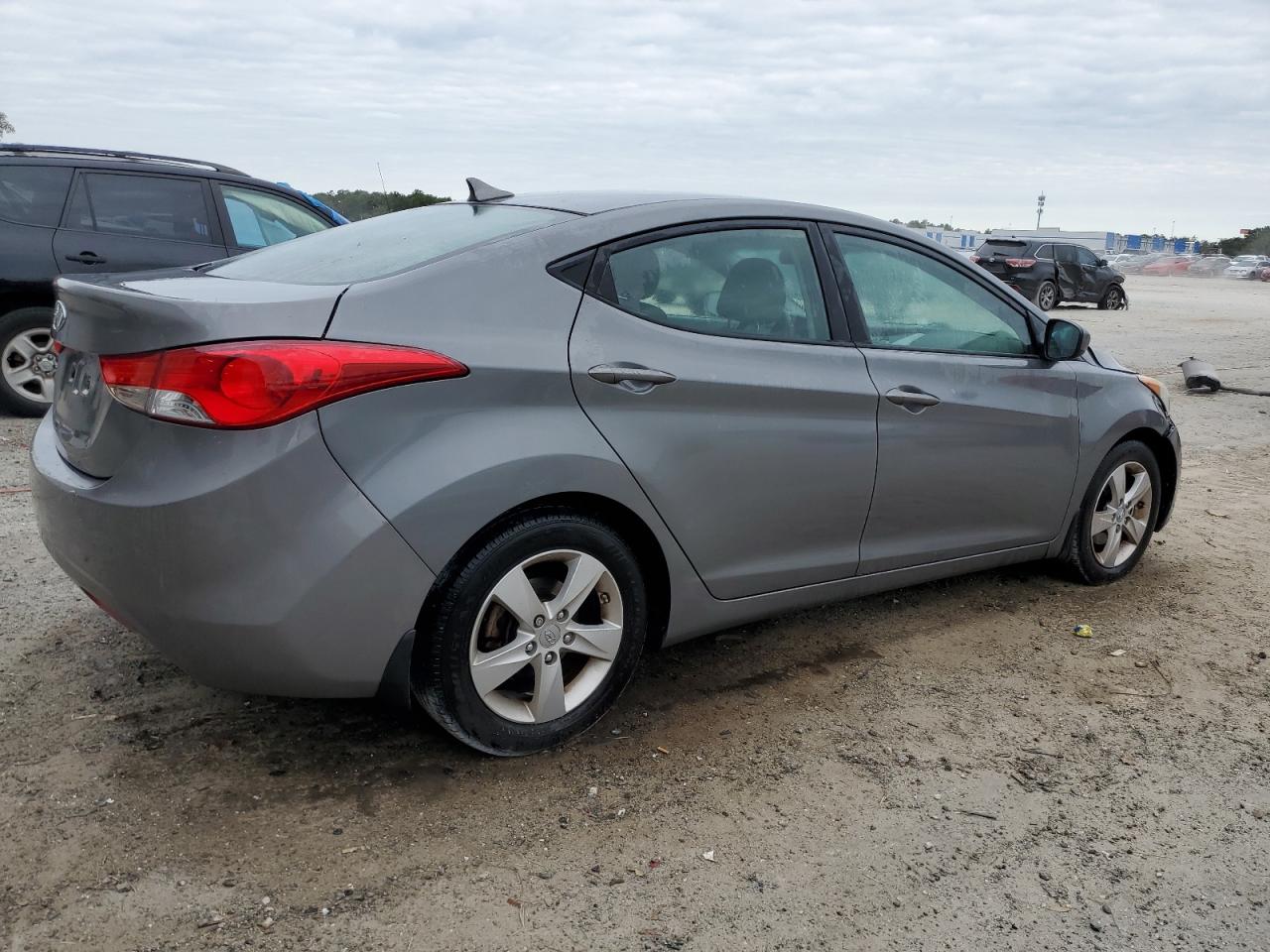 2013 Hyundai Elantra Gls VIN: 5NPDH4AE1DH440779 Lot: 76113284