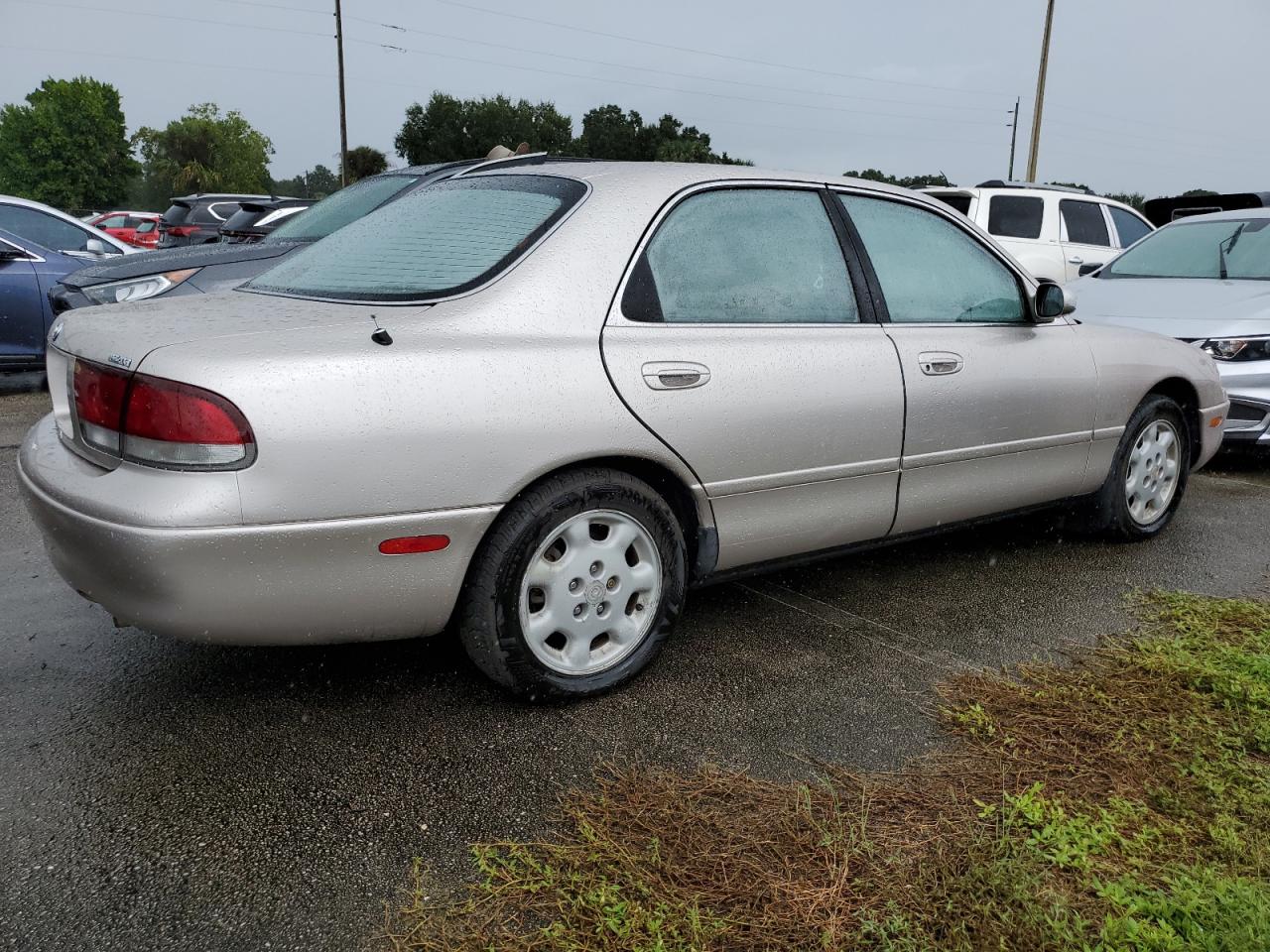 1993 Mazda 626 - Image 3