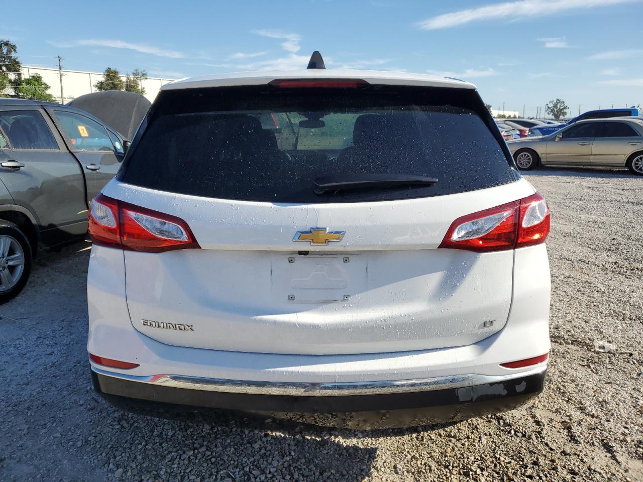 2020 Chevrolet Equinox - Image 6