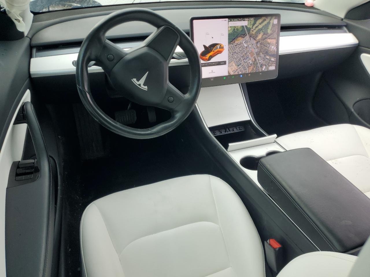 5YJ3E1EB6JF122816 2018 Tesla Model 3