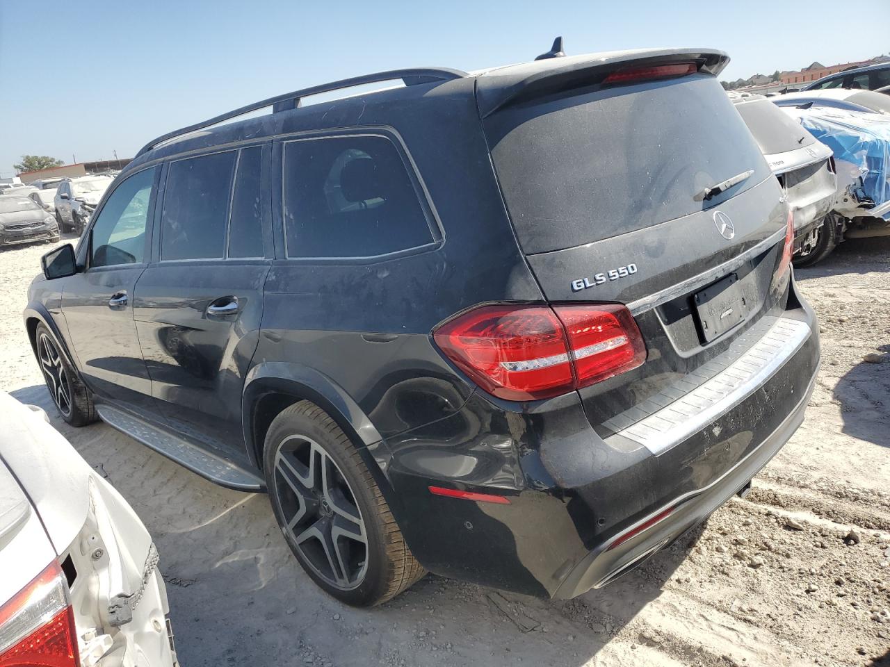 VIN 4JGDF7DE7HA988278 2017 MERCEDES-BENZ GLS-CLASS no.2