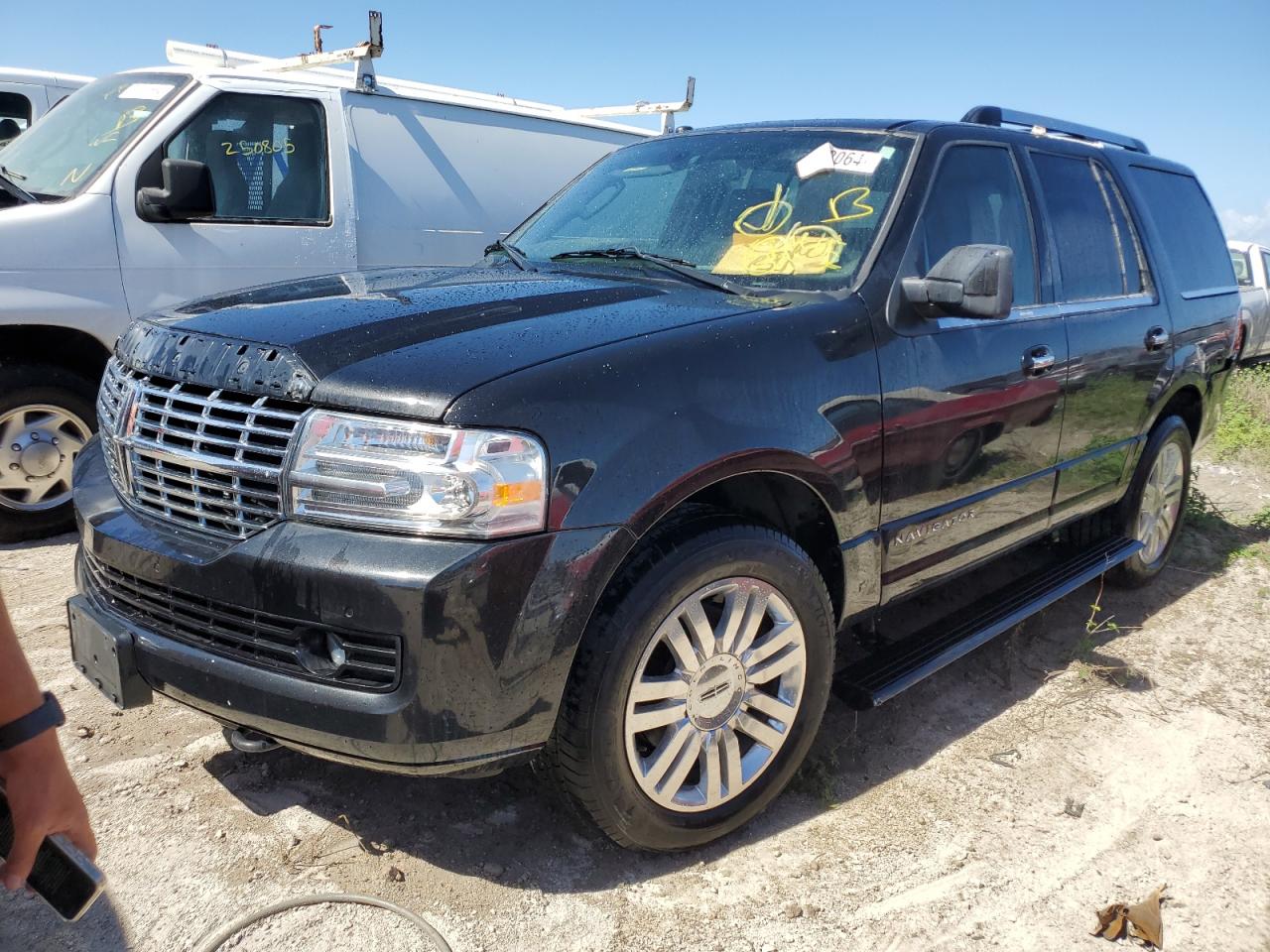 2012 Lincoln Navigator - Image 1