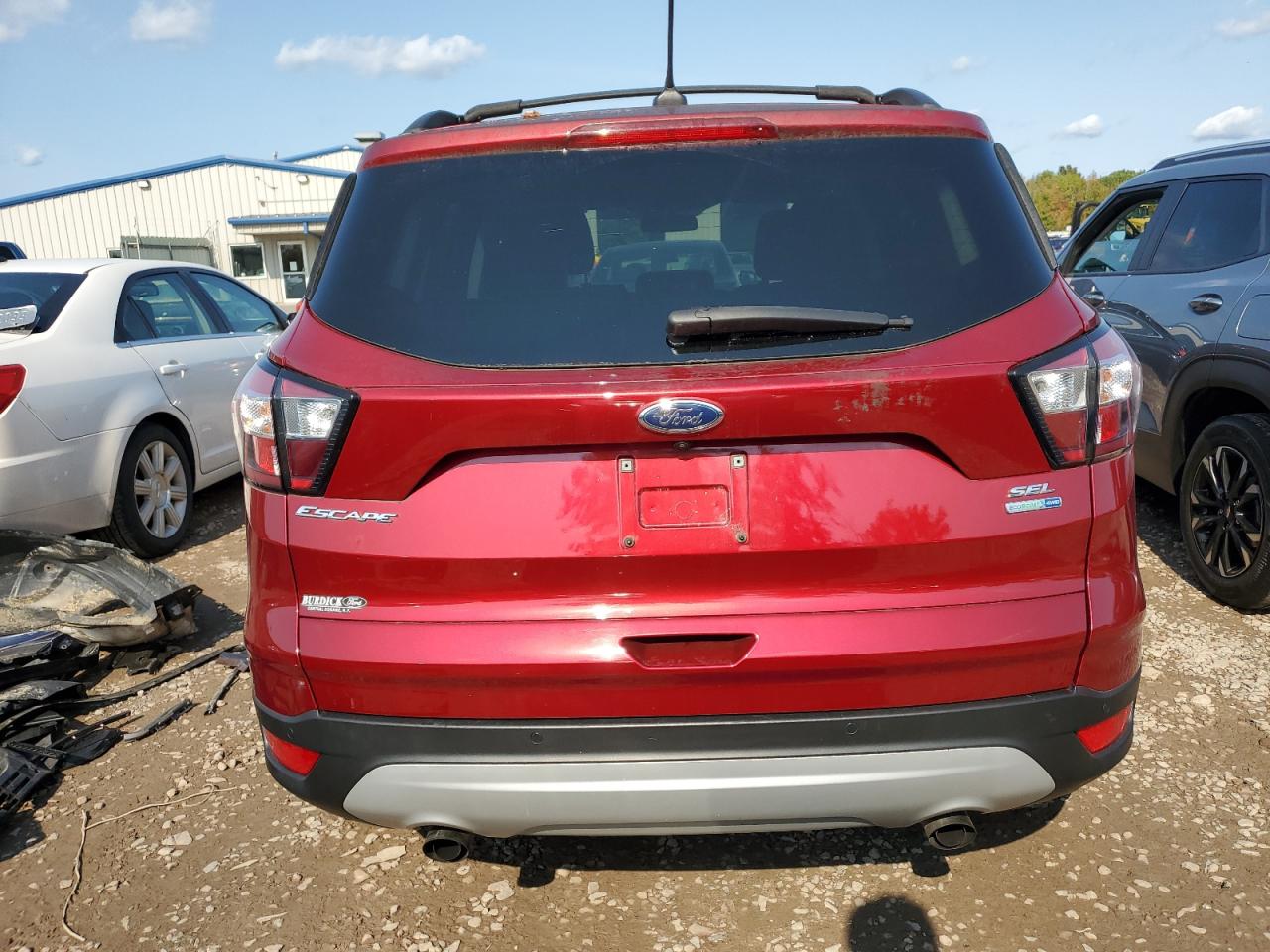 1FMCU9HD4JUB02047 2018 Ford Escape Sel