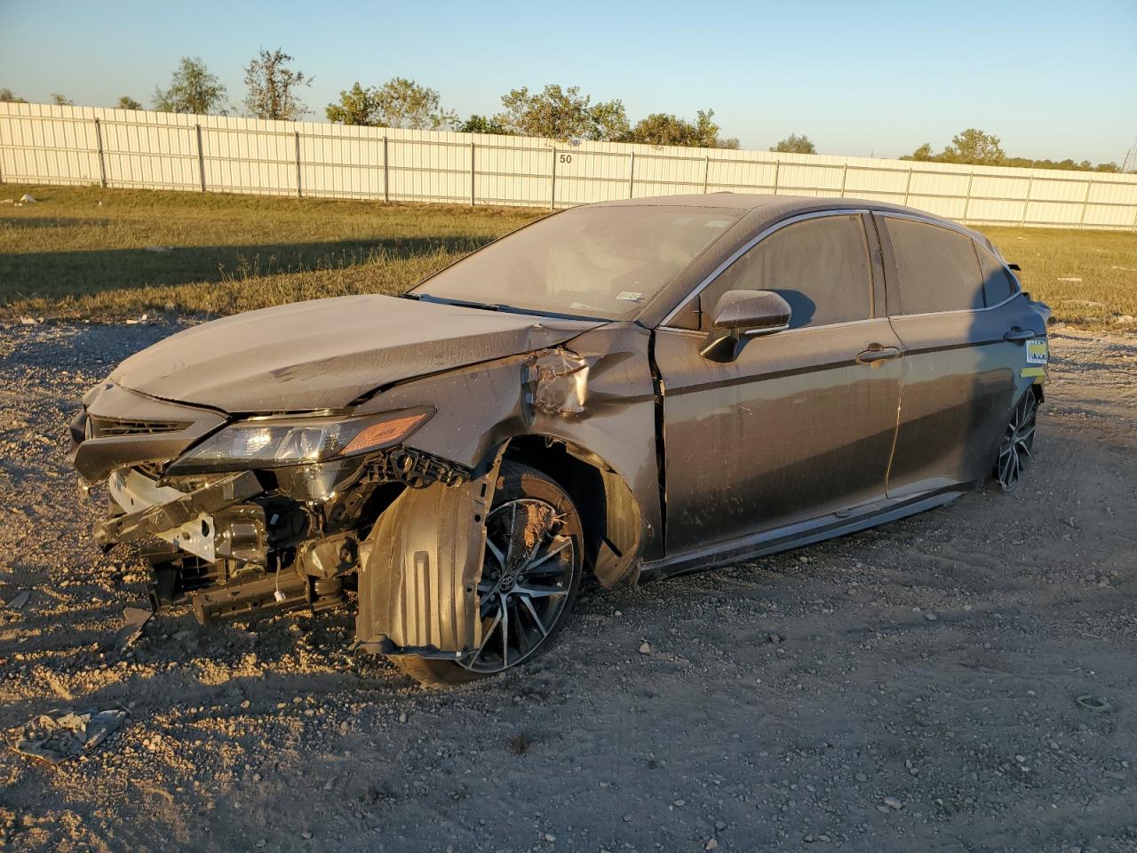 4T1T11AK2RU897422 2024 TOYOTA CAMRY - Image 1