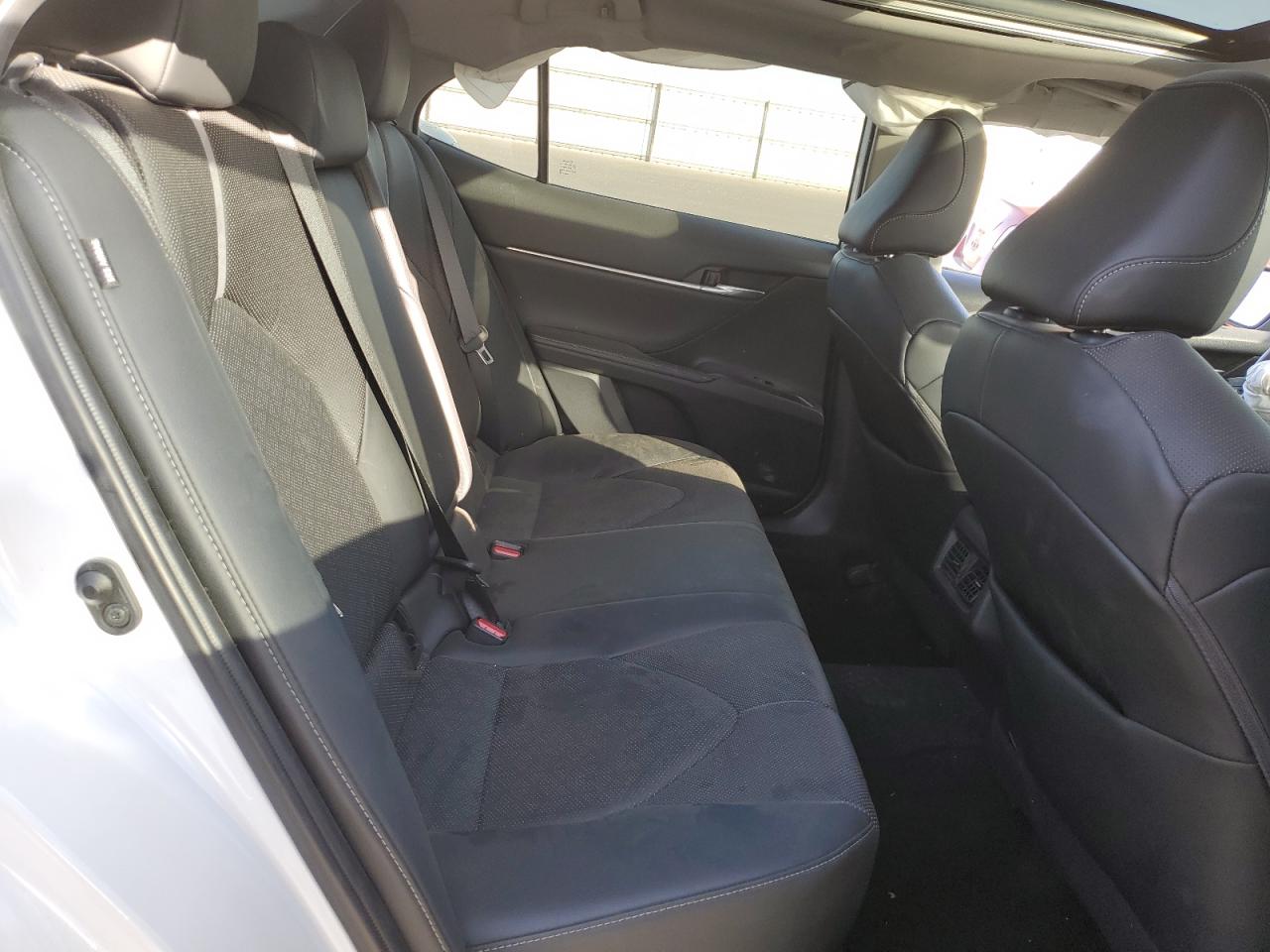 2020 Toyota Camry - Image 10