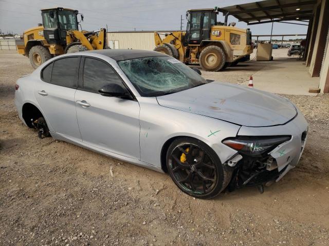  ALFA ROMEO GIULIA 2020 Srebrny