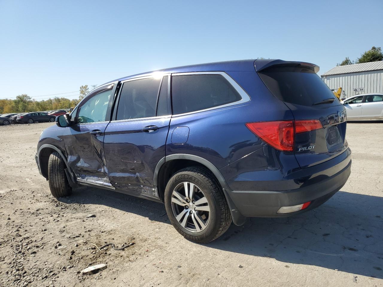 2016 Honda Pilot - Image 2