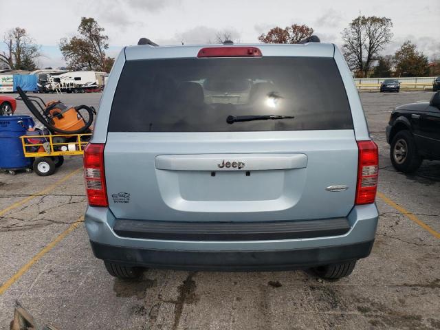  JEEP PATRIOT 2014 Granatowy