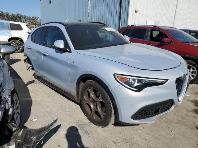 ZASPAKBN7N7D29512 Alfa Romeo Stelvio TI 4