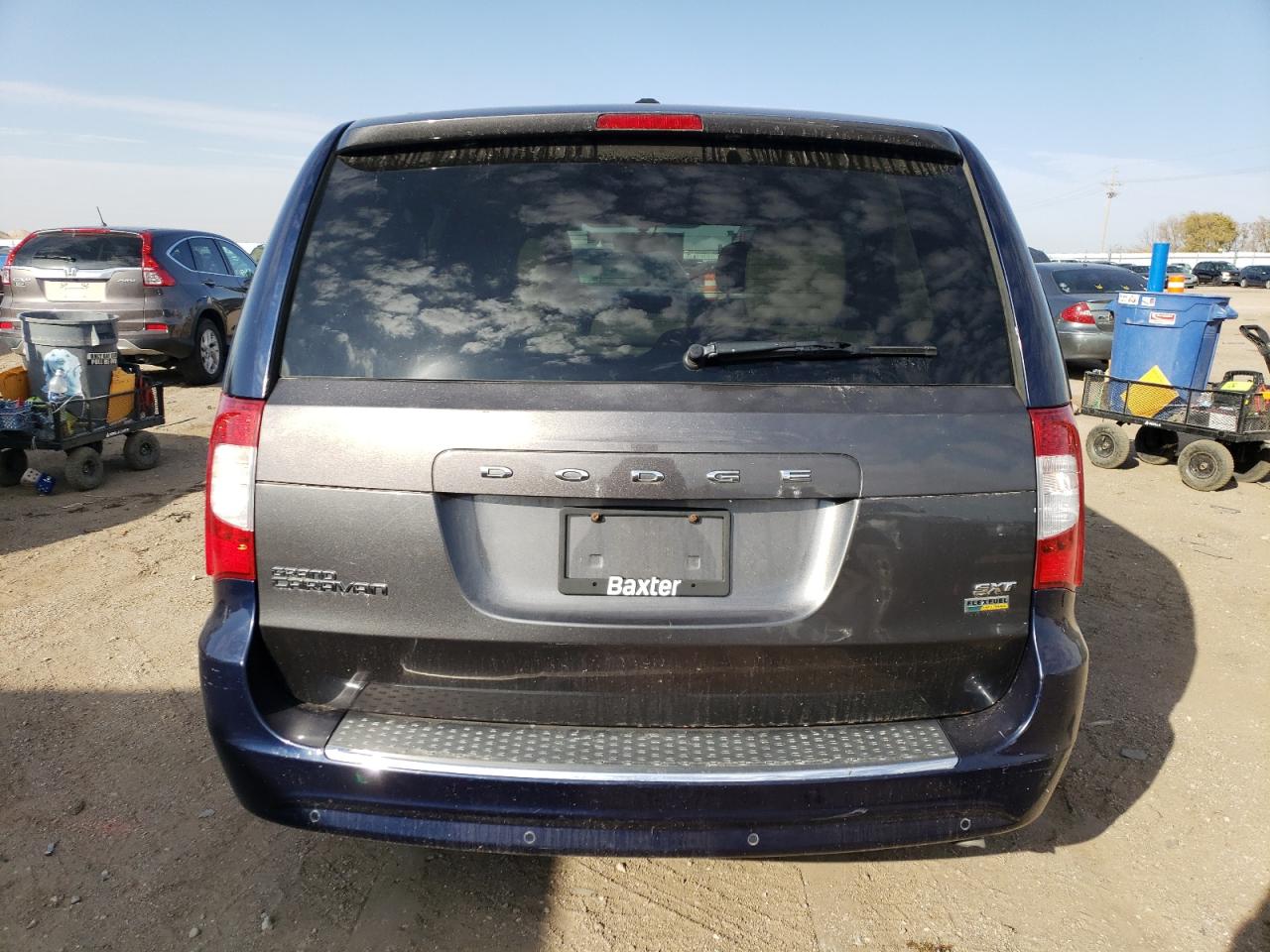 2013 Chrysler Town & Country - Image 6