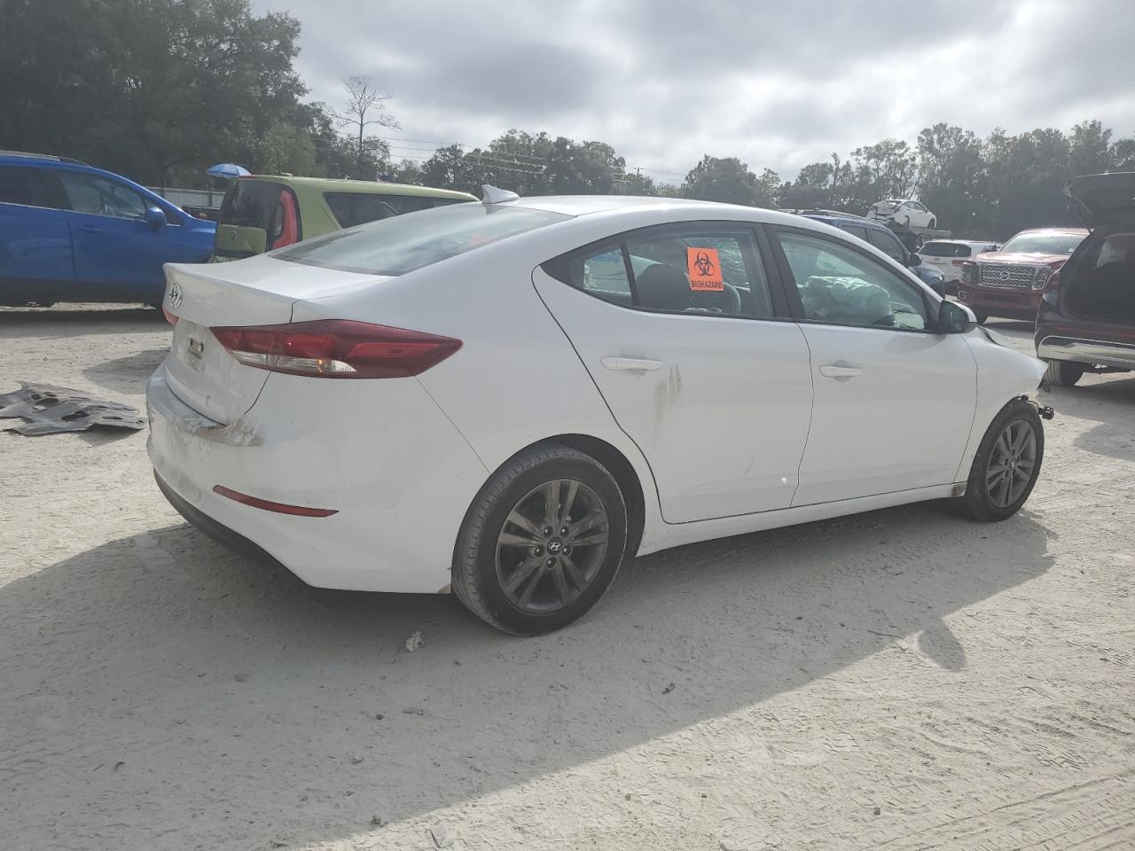 2018 Hyundai Elantra - Image 3