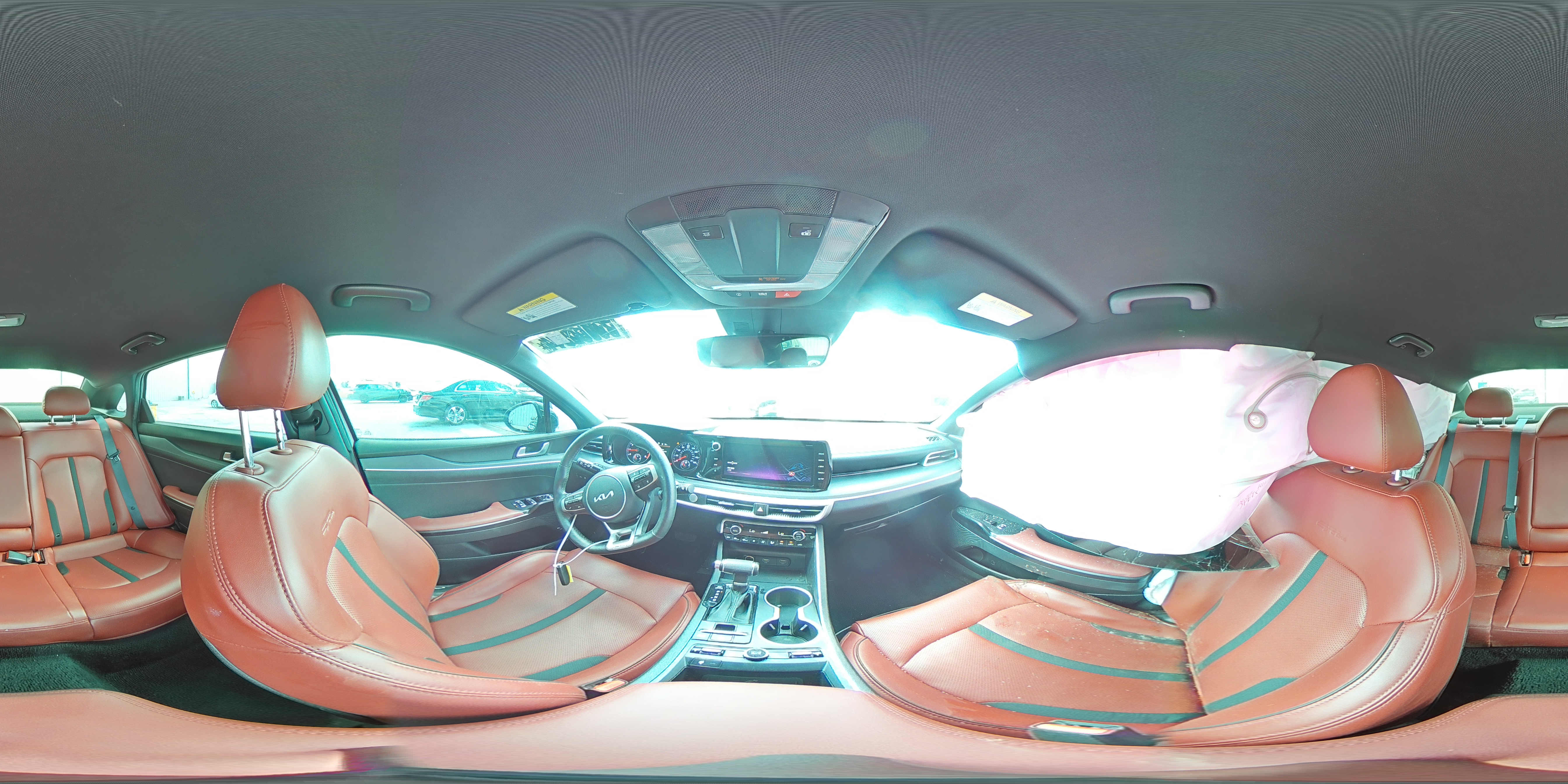 2023 Kia K5 - Image 13