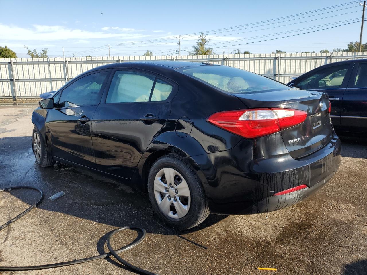 VIN KNAFK4A61F5404190 2015 KIA FORTE no.2