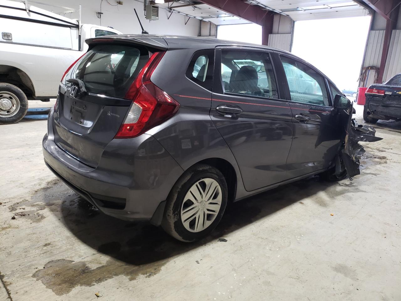 VIN 3HGGK5H40KM713320 2019 HONDA FIT no.3