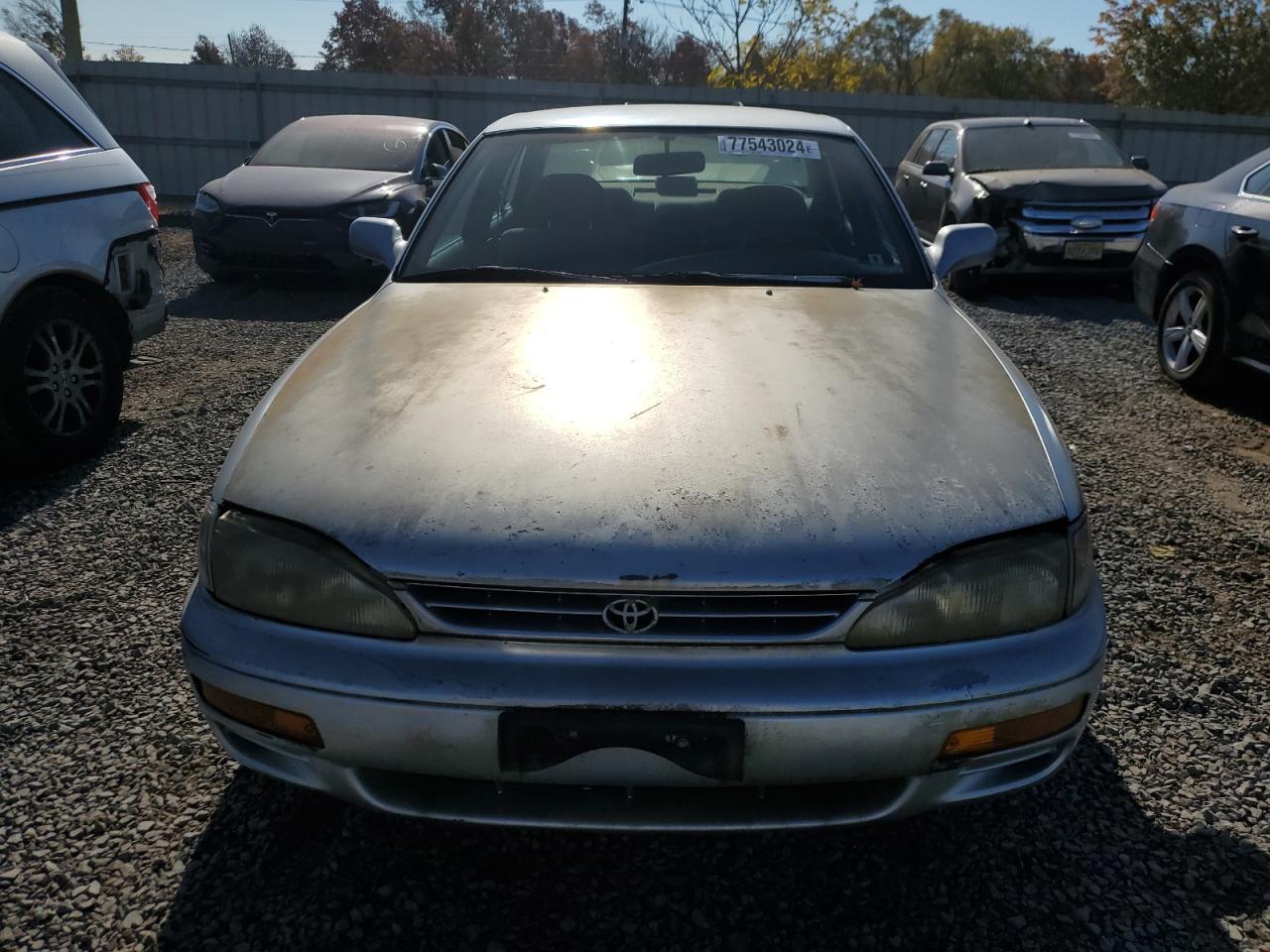 1996 Toyota Camry Dx VIN: 4T1BG12K5TU684724 Lot: 77543024