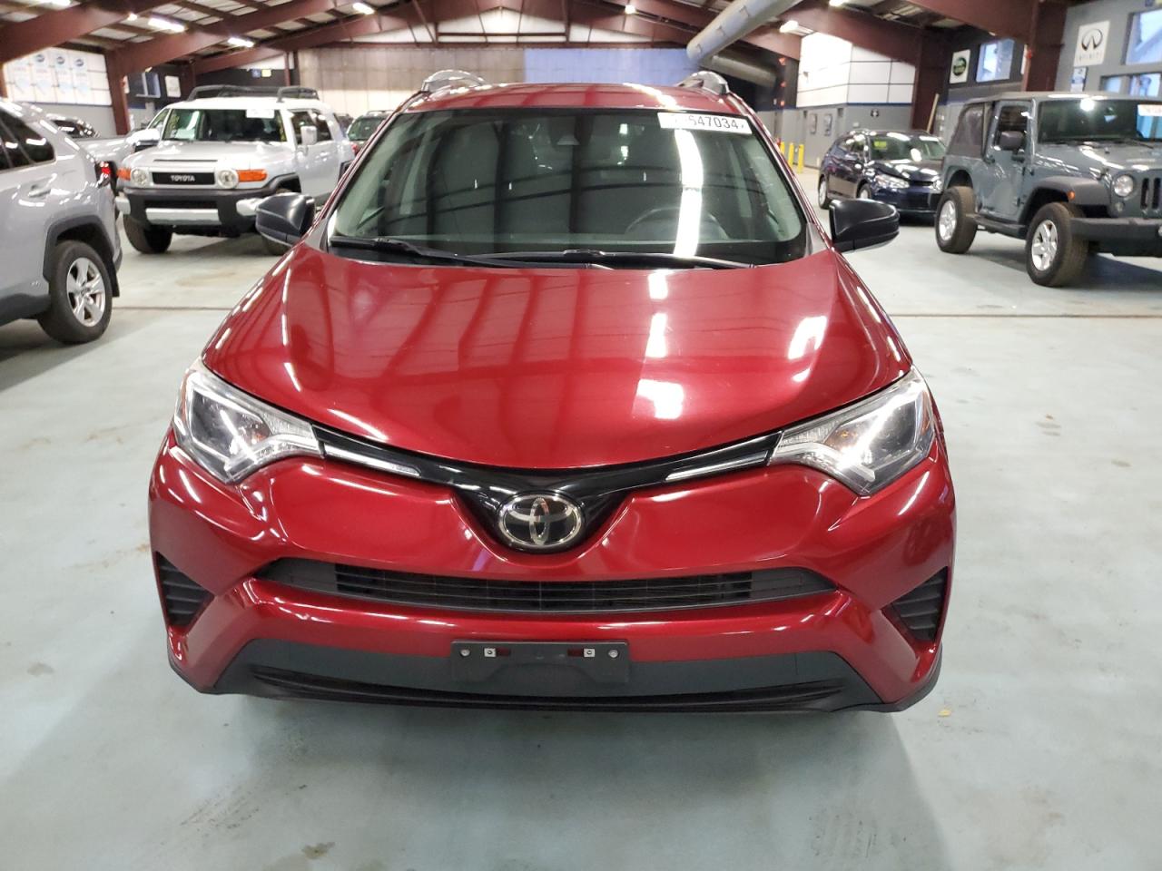 2018 Toyota RAV 4 - Image 5