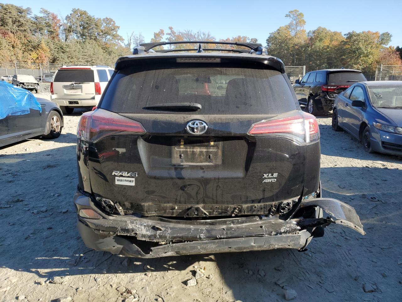 2017 Toyota Rav4 Xle VIN: 2T3RFREV7HW594205 Lot: 77832914