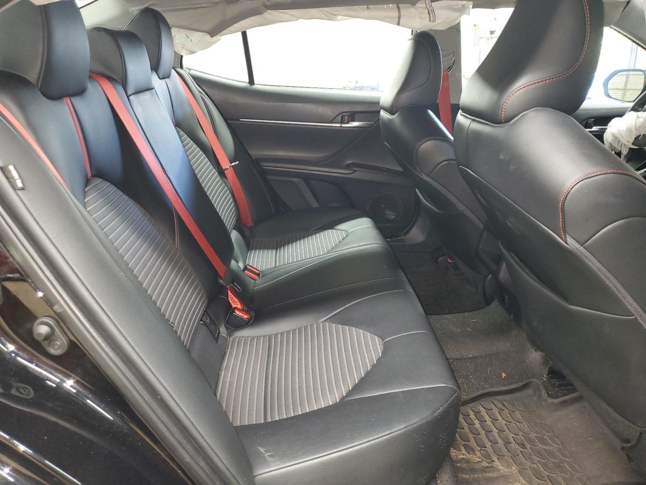 2022 Toyota Camry - Image 10