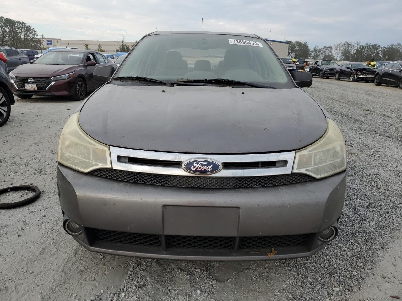 2010 Ford Focus - Image 5