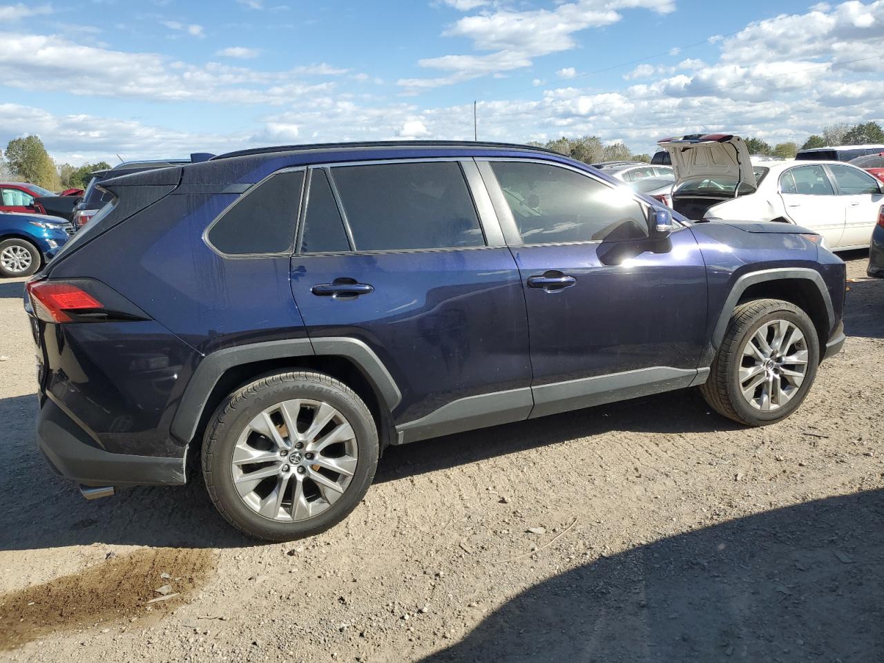 JTMA1RFV4KD026623 2019 Toyota Rav4 Xle Premium