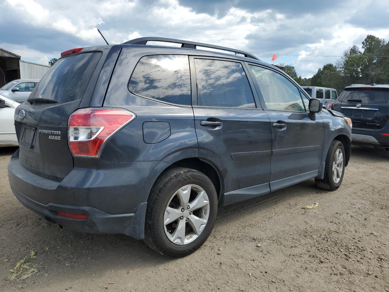 2015 Subaru Forester - Image 3