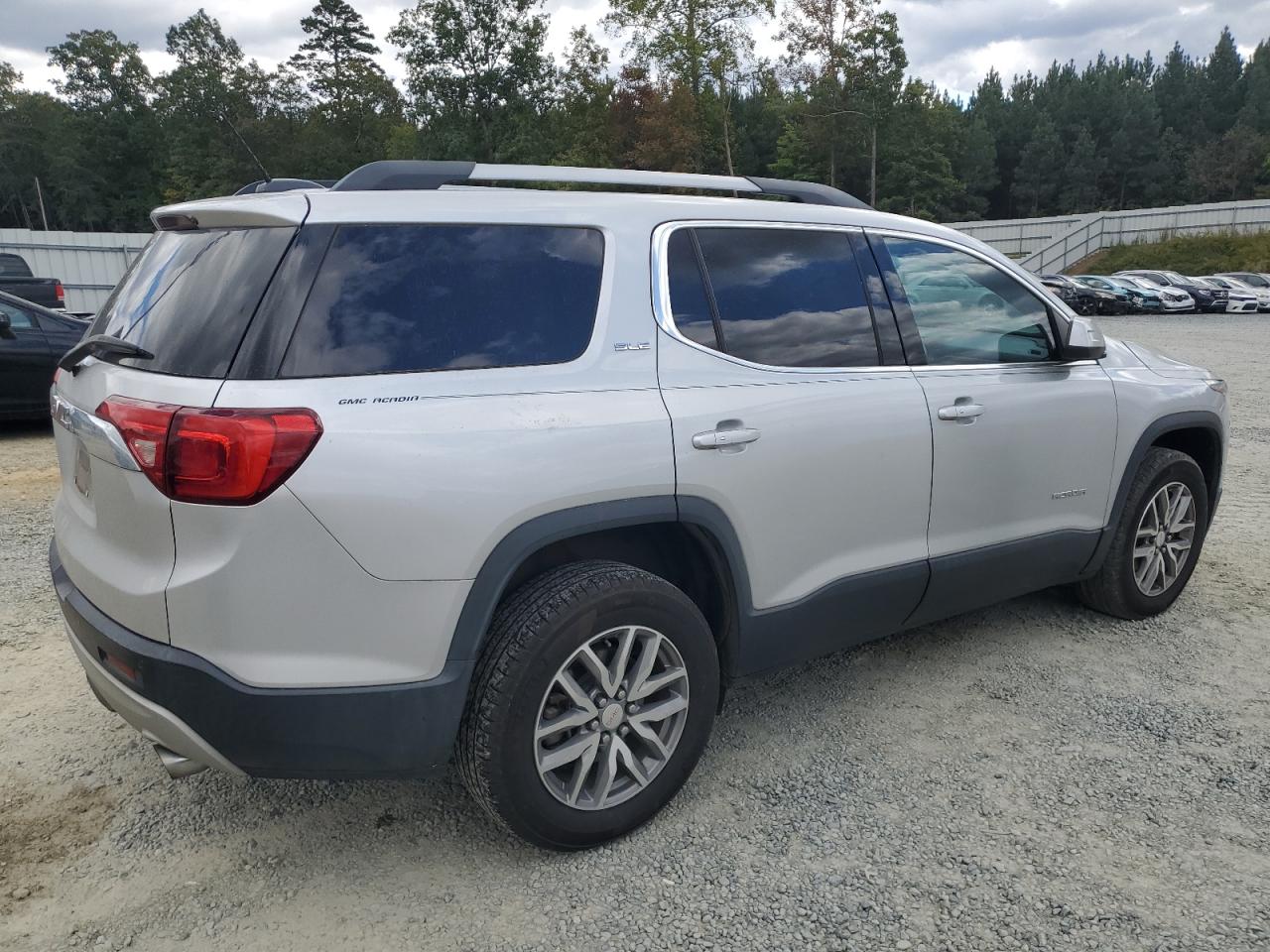 2018 GMC Acadia - Image 3
