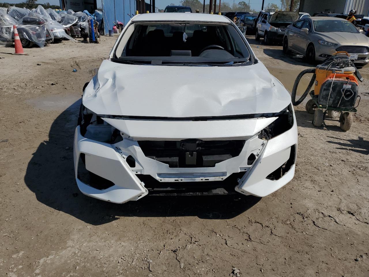 2022 Nissan Sentra - Image 5